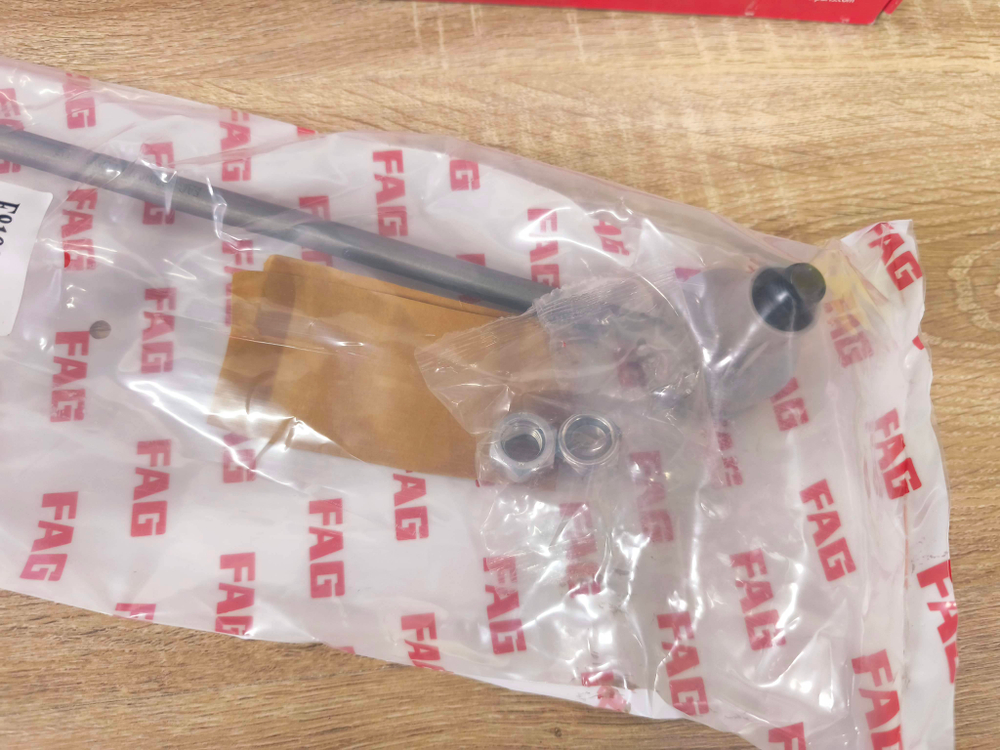 Стойка стабилизатора переднего VAG