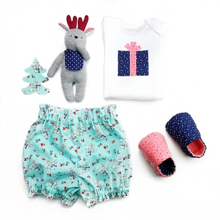 Комплект – боди с аппликацией, блумеры и моксы