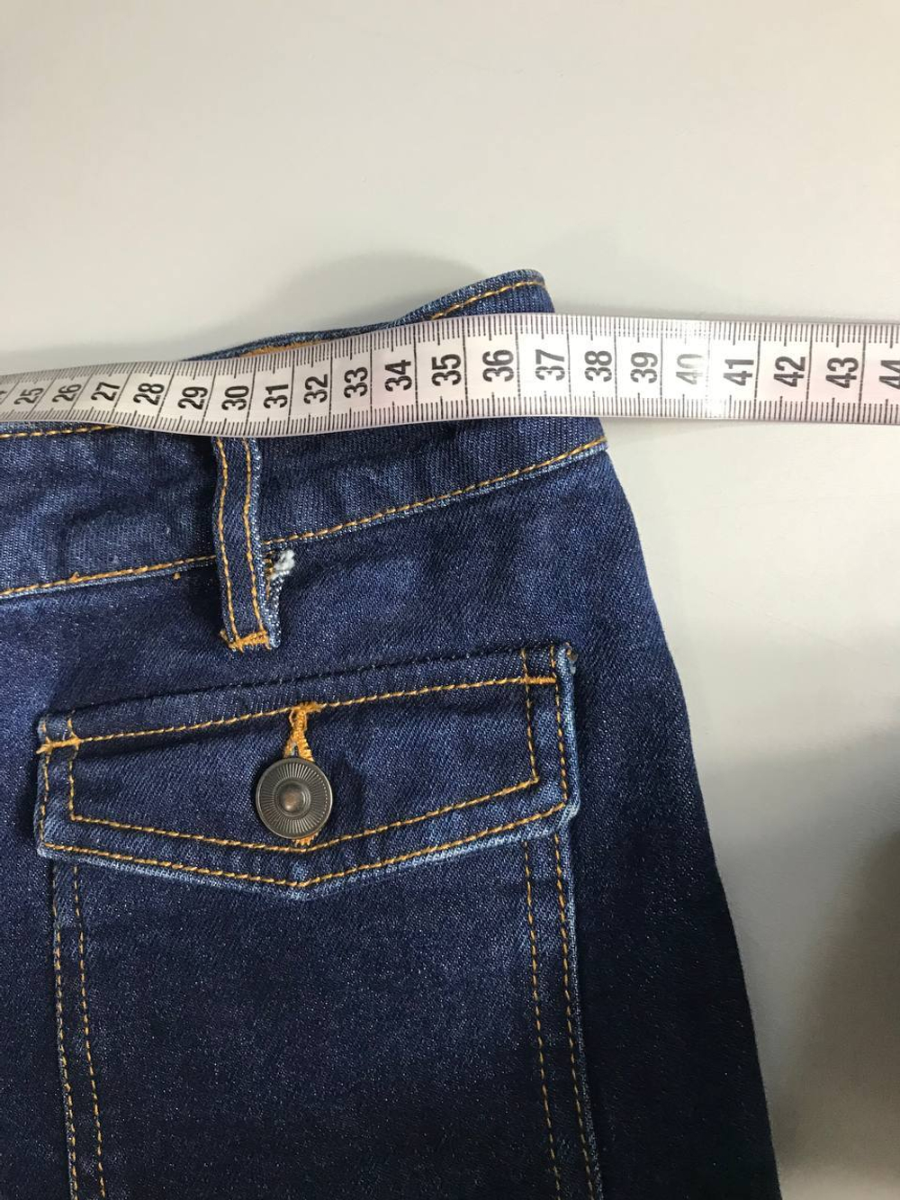 Джинсы с накладными карманами, визуально на 44 размер