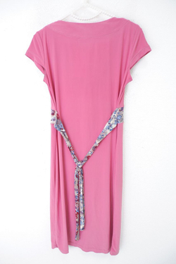 Платье Amarti розовое 44 размер