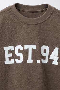 ZARA ЛОНГСЛИВ С ПРИНТОМ «ЦИФРЫ», СЕРОВАТО-КОРИЧНЕВЫЙ