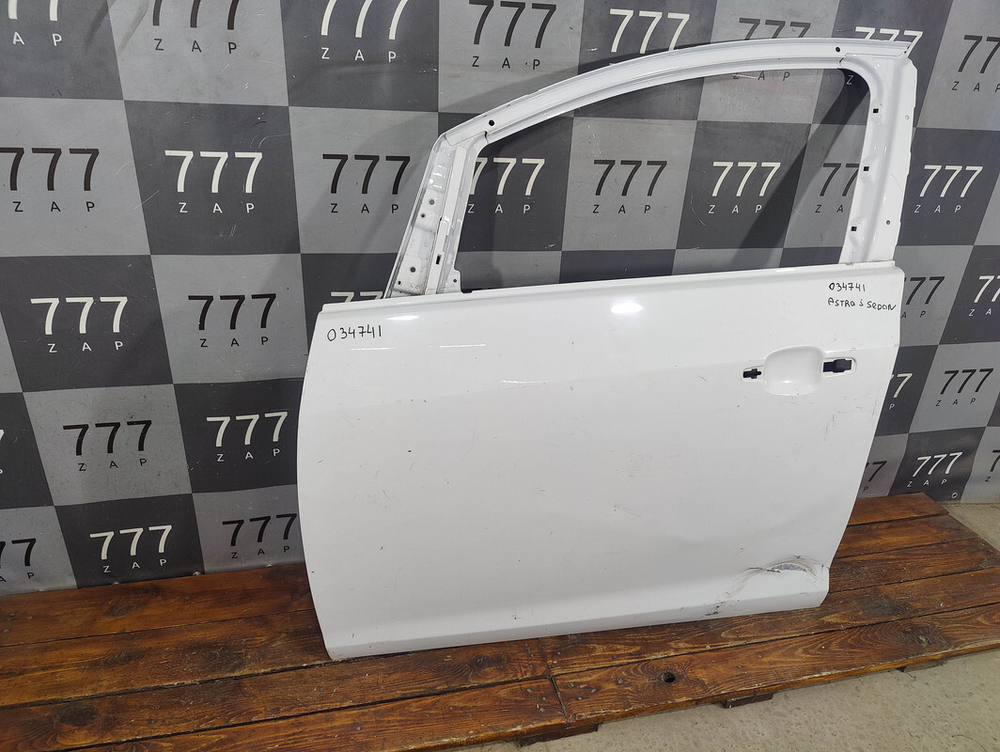 Дверь передняя левая Opel Astra J 09-17 Оригинал 13285606