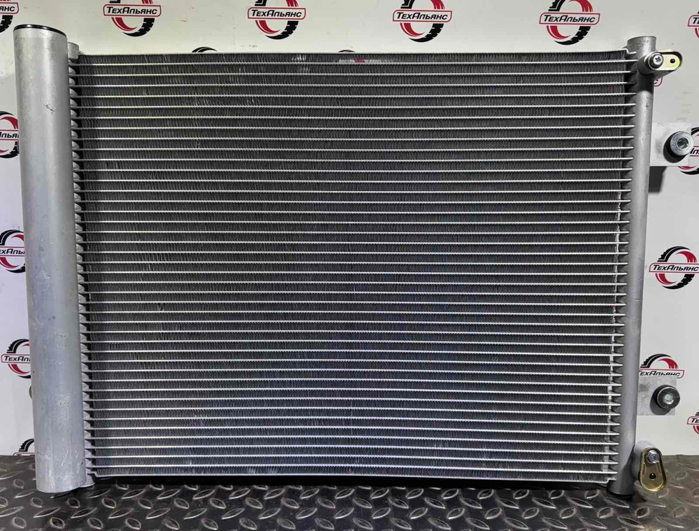 Радиатор кондиционера 20Y-810-1221