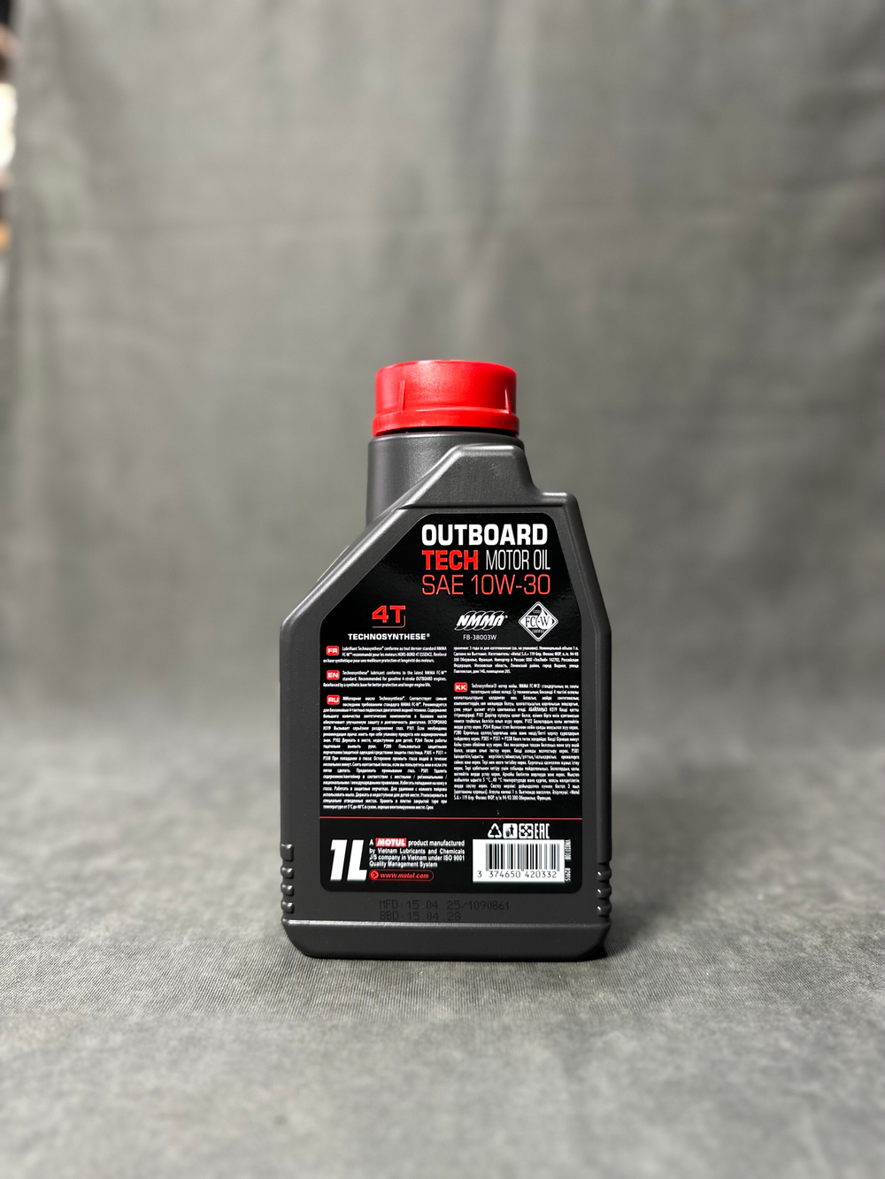 Масло Motul OUTBOARD TECH 4T 10W30 моторное, полусинтетическое, 1 литр