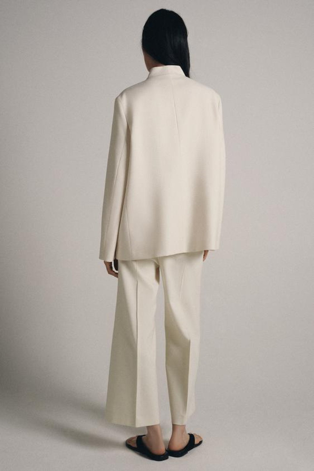 ZARA УКОРОЧЕННЫЕ БРЮКИ СО СТРЕЛКАМИ — ZW COLLECTION, СВЕТЛО-БЕЖЕВЫЙ