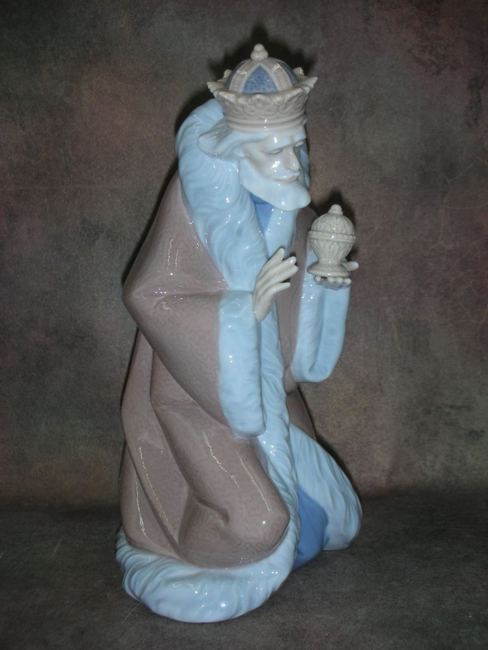 Статуэтка. Фарфор. Король Мельхиор. Lladro. Испания