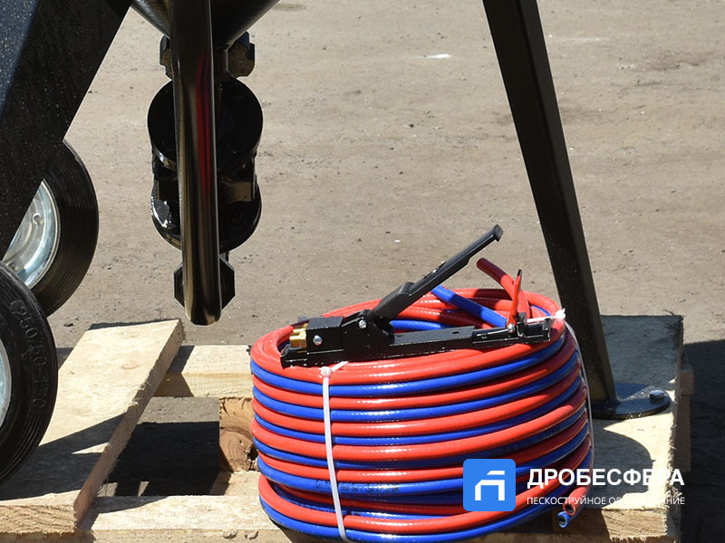 Дробеструйный аппарат PST-PS-75-3 с рукавом TWIN 20 метров