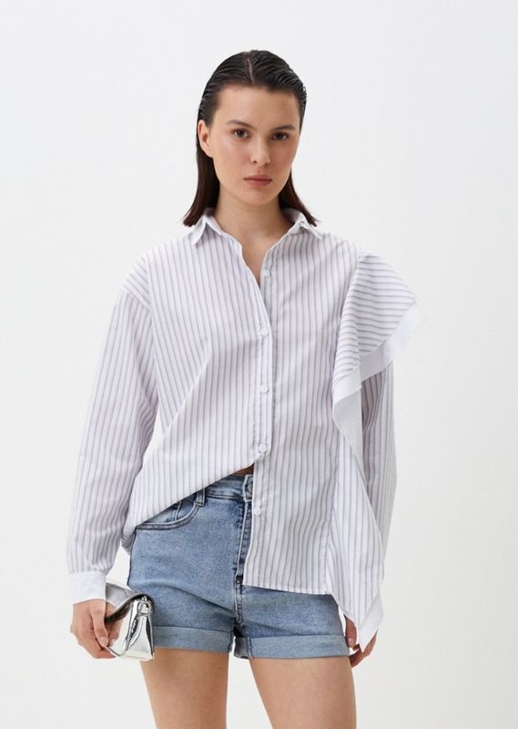 Рубашка в полоску с воланами