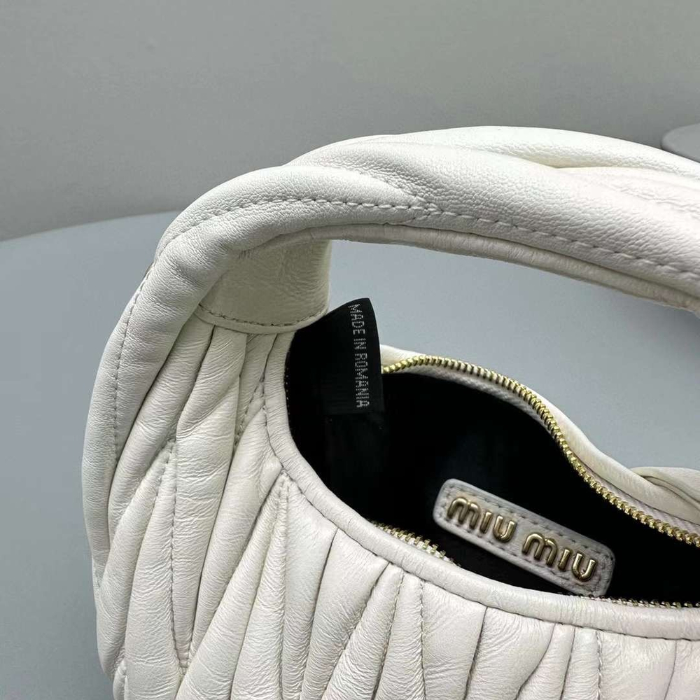 Miu Miu Wander matelassé hobo mini-bag