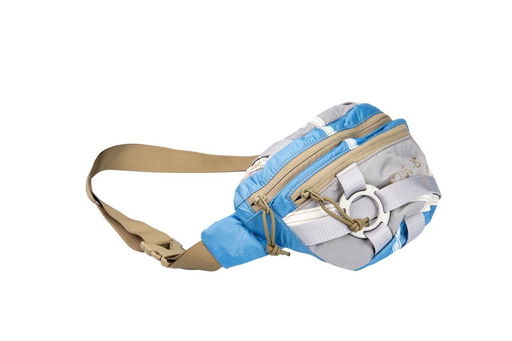 Сумка Stratopacks поясная SP-S1263 серо-голубая