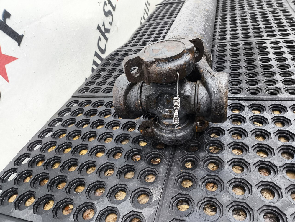 Вал карданный 1965 мм 2016г.