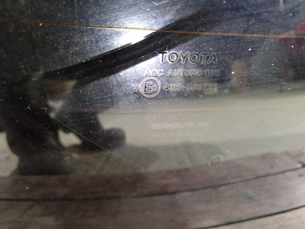 Стекло крышки багажника Toyota RAV4 V (XA50) 18-нв Б/У Оригинал 6810542330