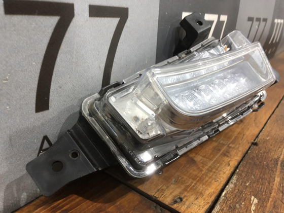 ДХО левый LED Suzuki Vitara 2 14-нв Б/У Оригинал 3658454P00000