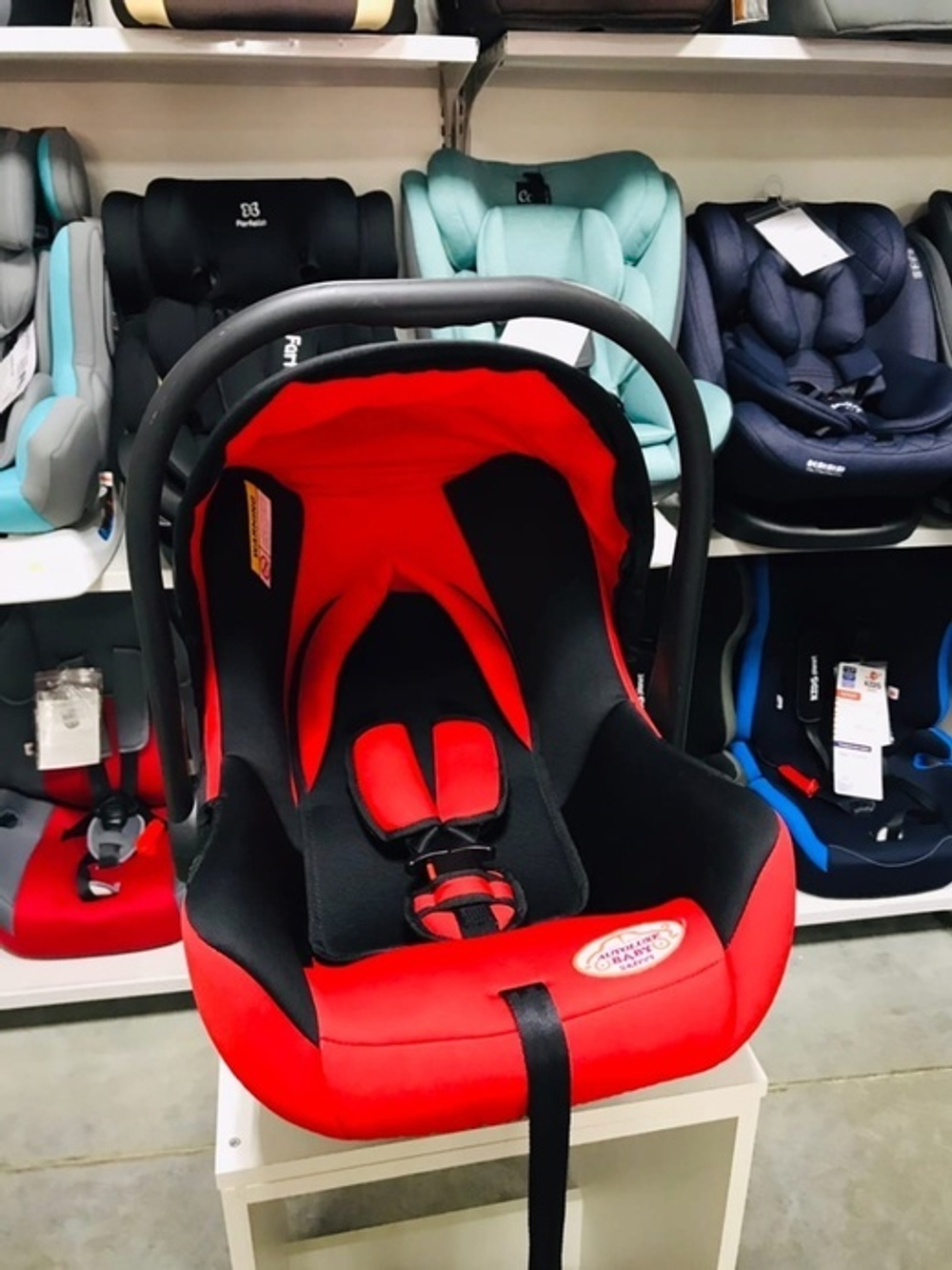 Детское автокресло SQ 303/2 (0-13кг) красный ЛЮЛЬКА