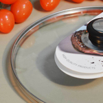 Крышка 22см стеклянная с ручкой, с металлическим ободком, Z010005