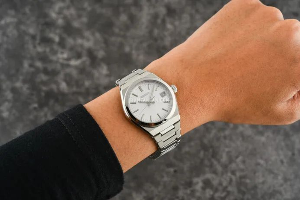 Мужские наручные часы Seiko SUR573P1
