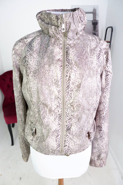 Куртка Neohit оригинальная, маркировка XL, визуально на 50 размер