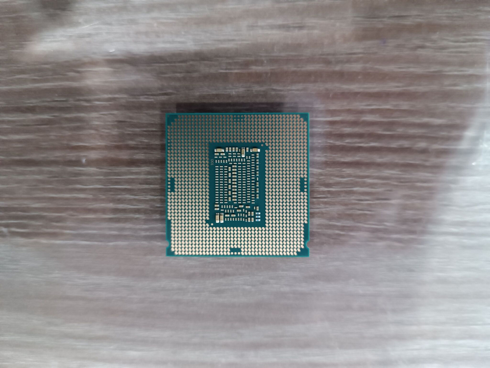 Процессор Intel Core i7-8700