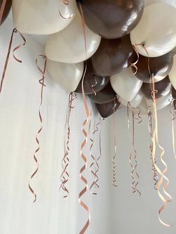 Воздушные шары на потолок шоколад/песок №3749