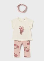 футболка с леггинсами и повязкой на голову