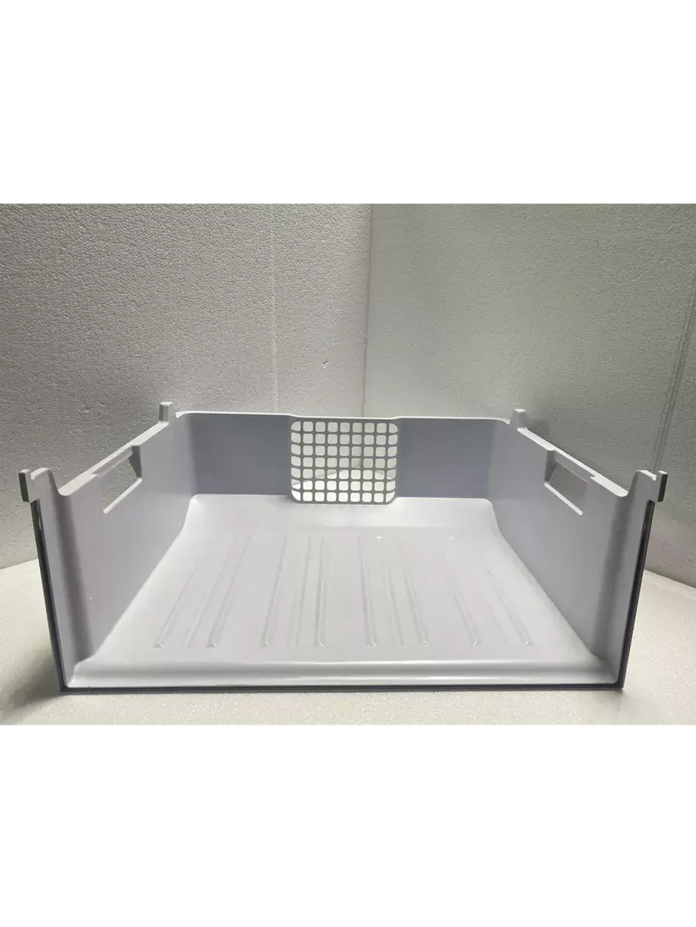 БОЛЬШОЙ ЯЩИК МО_190мм С ОТВЕРСТИЯМИ_DR 5704370400 (5704370300) Beko