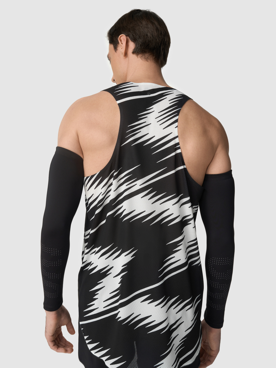 Майка мужская Про 3.0 черно-белая