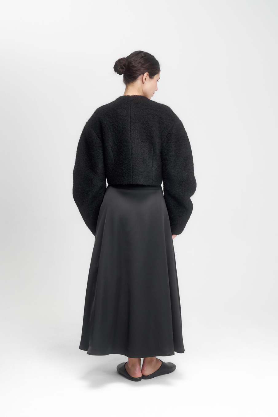 Укороченный жакет из шерсти