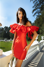 Платье мини шелковое на одно плечо с рюшами