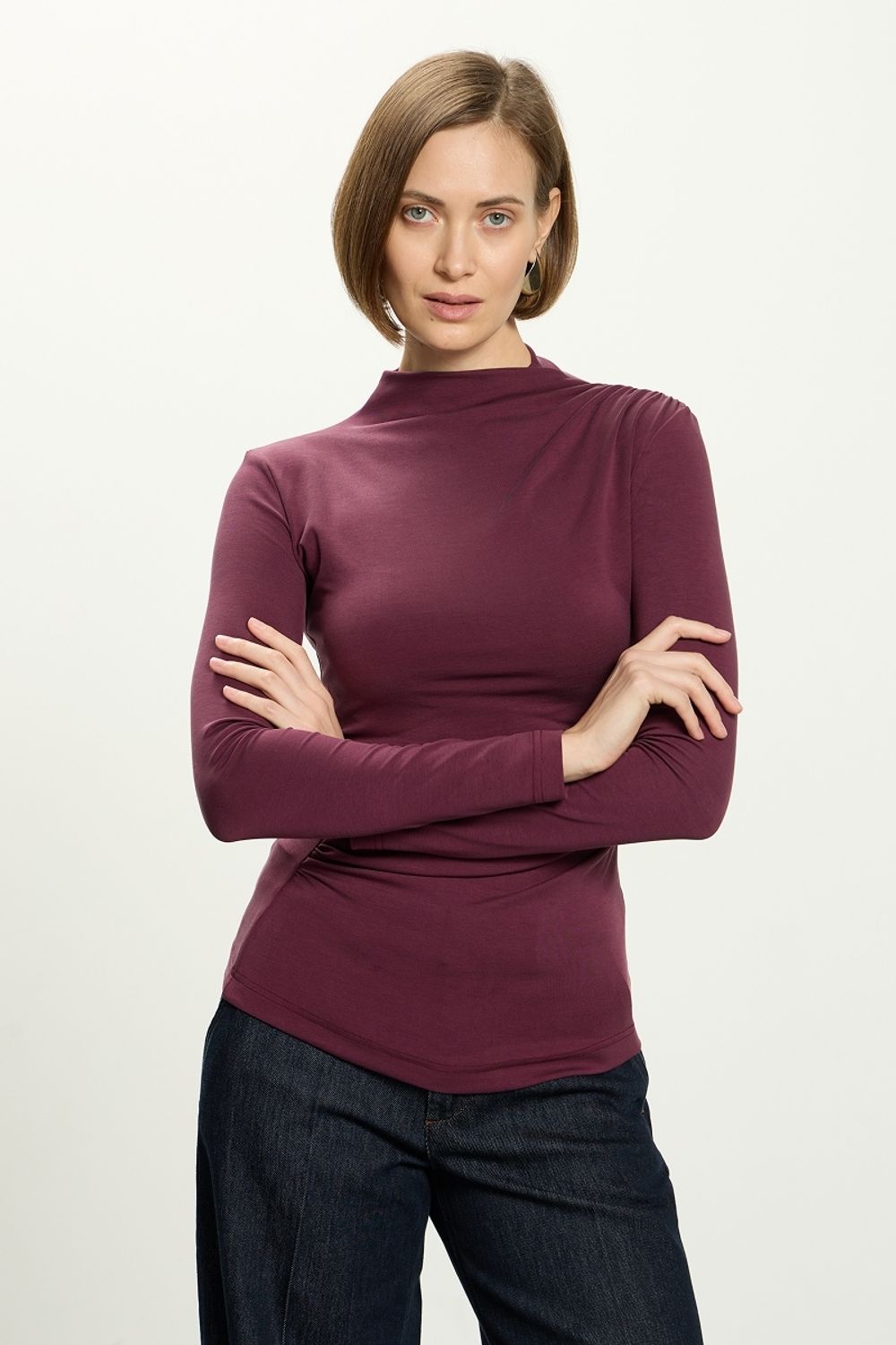 Лонгслив с драпировкой бордовый