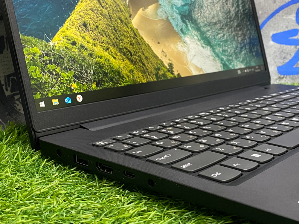 Ноутбук Lenovo 15.6' i5-13420H/UHD/16GB/512GB/ V15 G4 IRU[83A100ABRM]/Windows 10