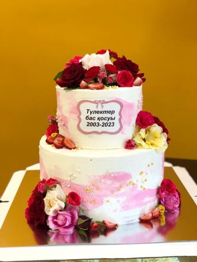 2-ярусный нежный торт с живими цветами для торжества, выпускной, мамы, анашым, девушке, свадьбы, годовщина