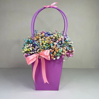 Композиция из гипсофилы с гирляндой Фуксия 2.0