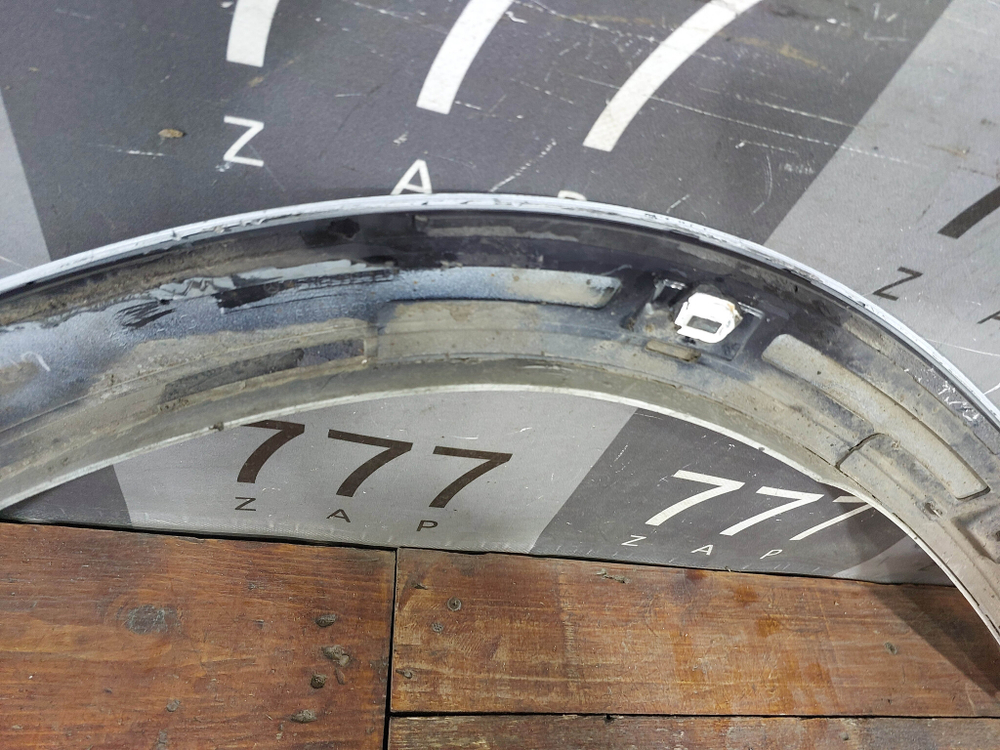 Накладка крыла переднего левого Mercedes GLE V167 18-нв Б/У Оригинал A1678809704