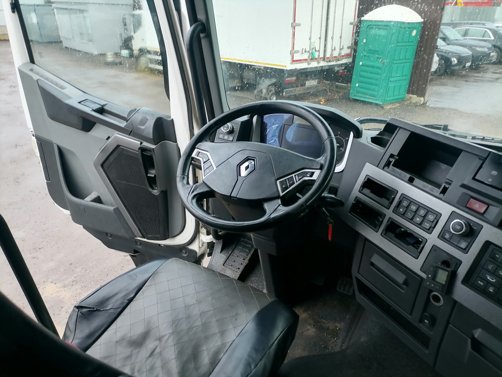 Renault T 4x2 Седельный тягач T 4x2 530 л.с. (Дизельный, 12,8 л, 530 л.с., АТ)