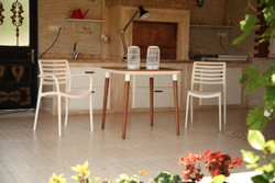 Кресло пластиковое LOUISE-XL Armchair