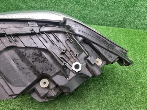 Фара правая BMW 5er G30 (2017-2020) LED