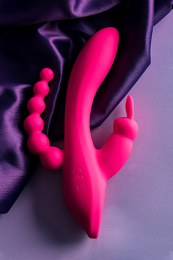 Ярко-розовый тройной вибростимулятор SPANKY