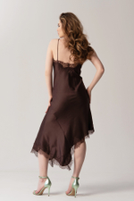 Платье с кружевом