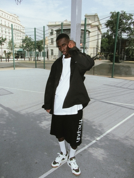 Черные трикотажные шорты с лого