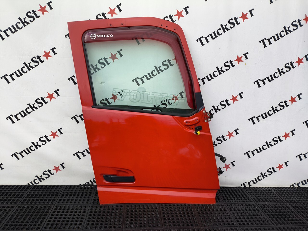 Дверь правая