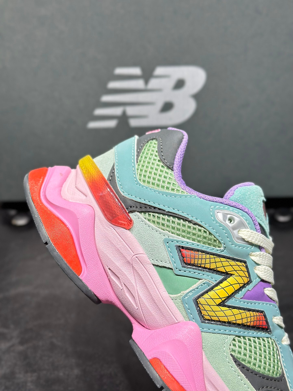 New Balance 9060