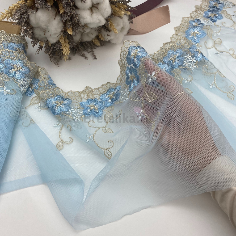 Вышивка на сетке небесная 23 см