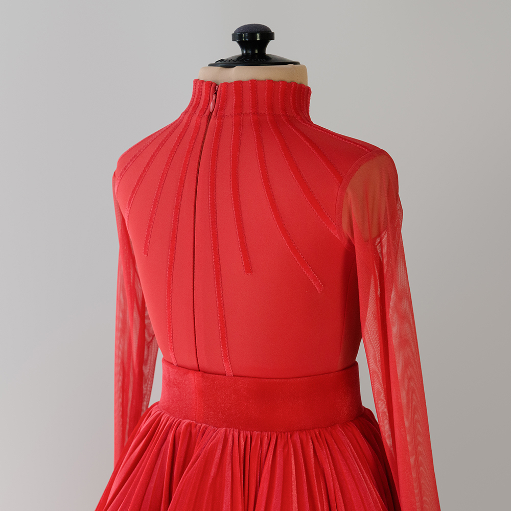 бархатное платье для танцев