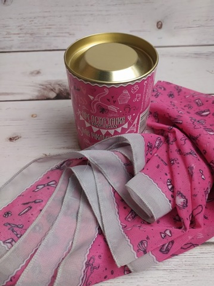 Подарочный набор с 20 предсказаниями Платок шифоновый "Парижские штучки  "Розовый" 60*60 см