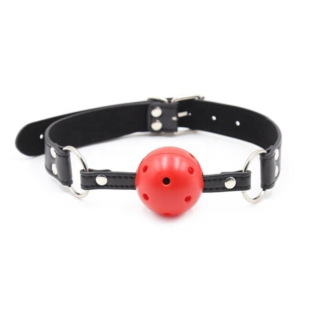 Дышащий кляп на кожаном ремешке с застежкой Onjoy BDSM Breathable Ball Gag (красный) (Цвет: черный с красным)