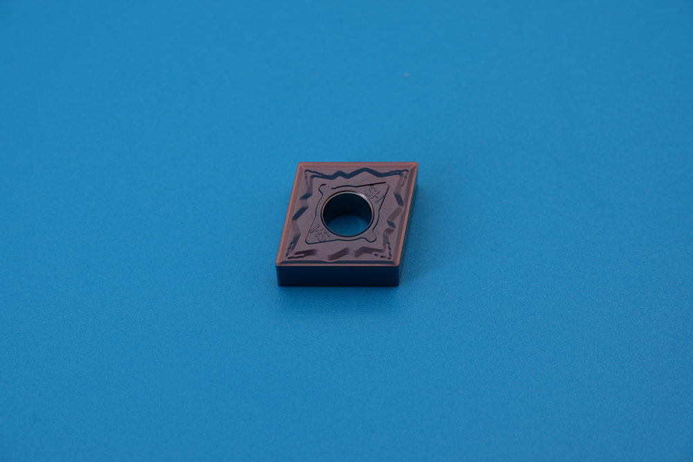 CNMG120404-HS LF6018