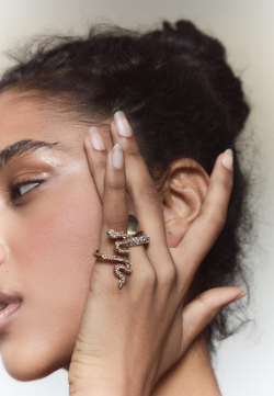 STRADIVARIUS Набор из 3 колец со стразами, золотой