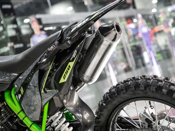 Мотоцикл FULL CREW Thunderbolt PR250 ENDURO