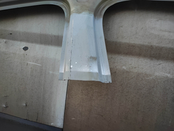 Боковина правая Geely Tugella 19-нв Новая Оригинал 5038074100C15