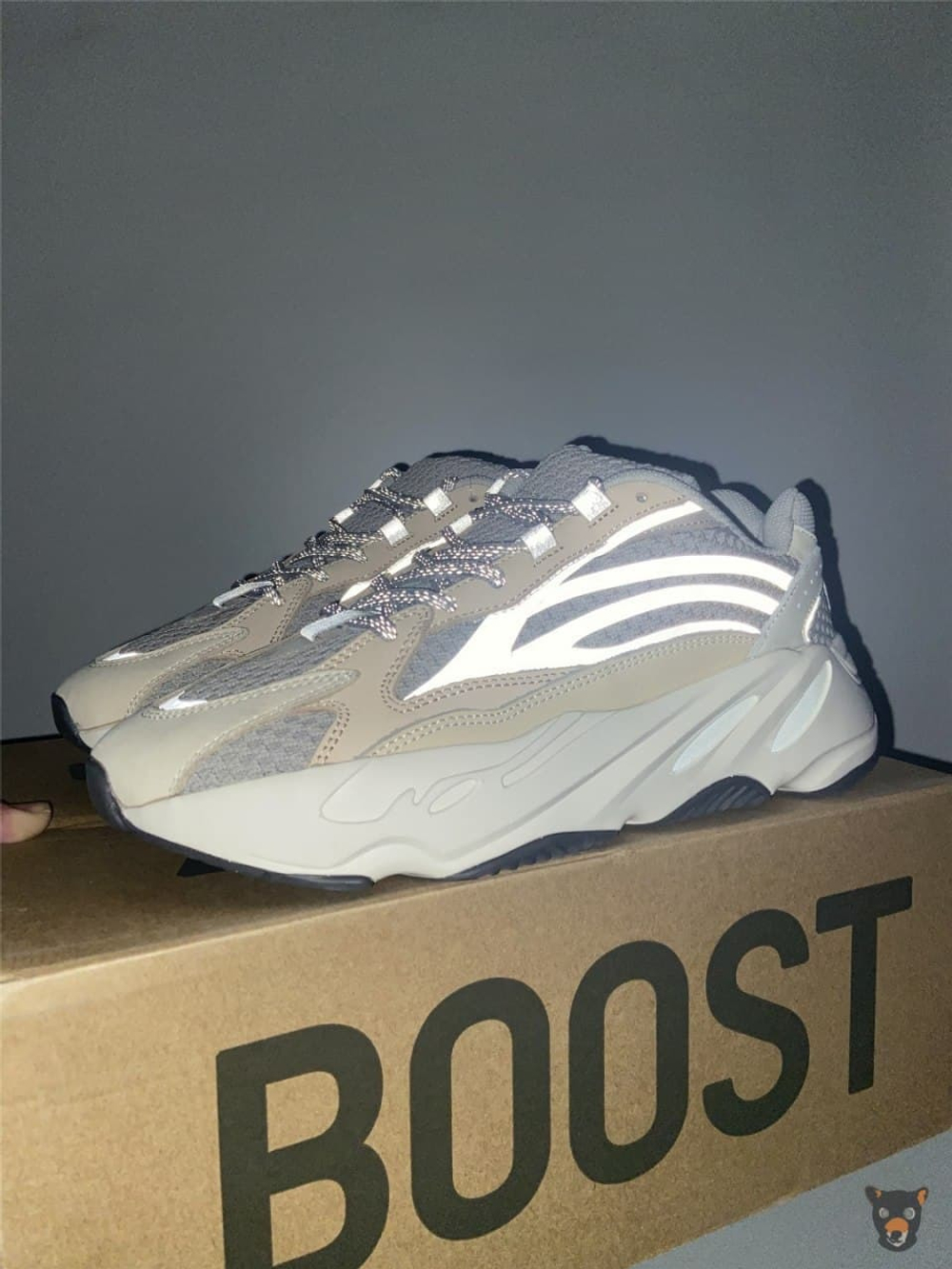 Кроссовки Yeezy Boost 700 V2 “Cream”